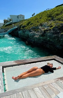 Katie Sigmond feet photo thumbnail