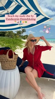 Reese Witherspoon feet photo thumbnail