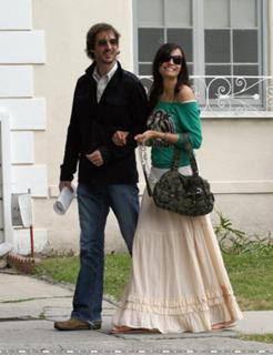 Famke Janssen feet photo thumbnail