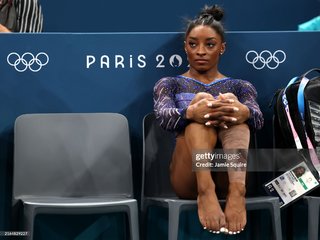Simone Biles feet photo thumbnail
