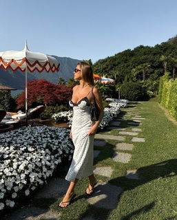 Kara Del Toro feet photo thumbnail