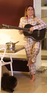 Giovanna Antonelli feet photo thumbnail
