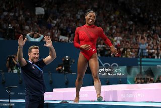 Simone Biles feet photo thumbnail