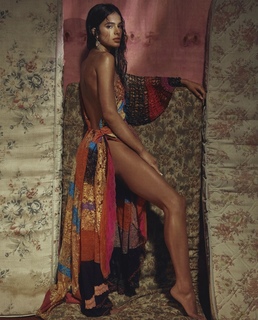 Bruna Marquezine feet photo thumbnail