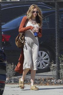 Paris Jackson feet photo thumbnail