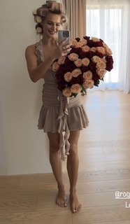 Karolina Pisarek feet photo thumbnail