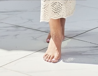 Klaudia Halejcio feet photo thumbnail