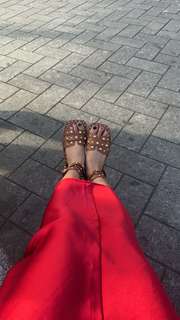 Anushka Sen feet photo thumbnail