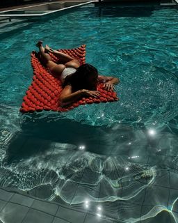 Paolla Oliveira feet photo thumbnail
