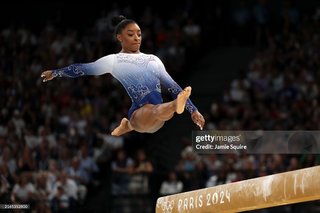 Simone Biles feet photo thumbnail