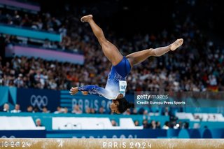 Simone Biles feet photo thumbnail