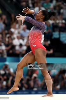 Simone Biles feet photo thumbnail