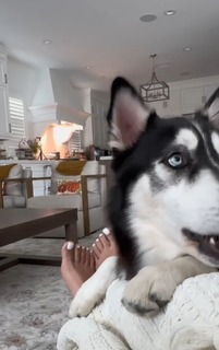Becky G feet photo thumbnail