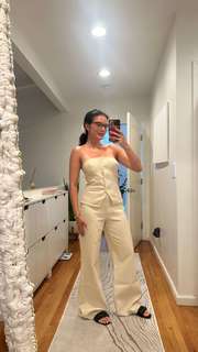 Natalie Noel Mariduena feet photo thumbnail