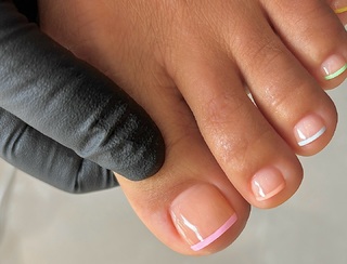 Rochelle Humes feet photo thumbnail