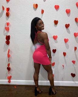 Simone Biles feet photo thumbnail
