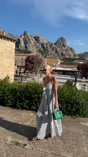 Malgorzata Kozuchowska feet photo thumbnail