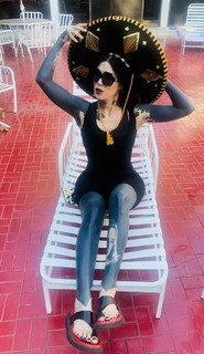 Katherine von Drachenberg feet photo 5