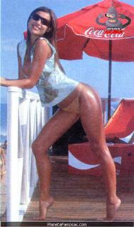 Carolina Ardohain feet photo thumbnail