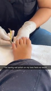 Breckie Hill feet photo thumbnail