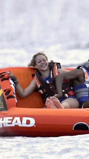 Rihanna feet photo thumbnail