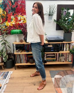 Lisa Snowdon feet photo thumbnail