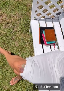 Blac Chyna feet photo thumbnail
