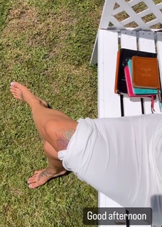 Blac Chyna feet photo thumbnail