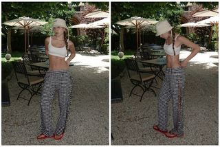 Duygu Özaslan feet photo thumbnail