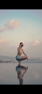 Duygu Özaslan feet photo thumbnail
