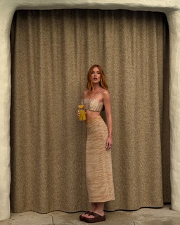 Marina Ruy Barbosa feet photo thumbnail