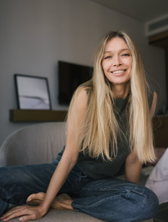 Vera Brezhneva feet photo thumbnail