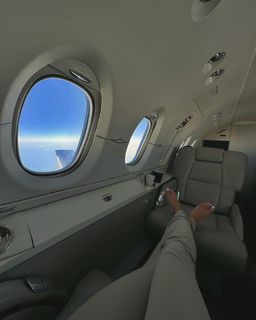Victoria Waldrip feet photo thumbnail