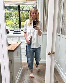 Gwyneth Paltrow feet photo thumbnail