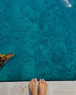 Federica Fontana feet photo thumbnail
