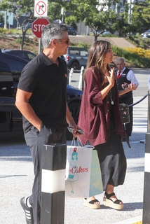 Jessica Alba feet photo thumbnail