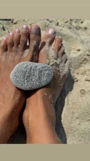 Irina Shayk feet photo thumbnail