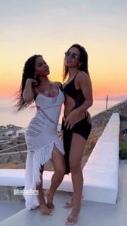 Anitta feet photo thumbnail