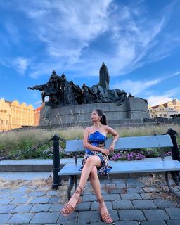 Anushka Sen feet photo thumbnail
