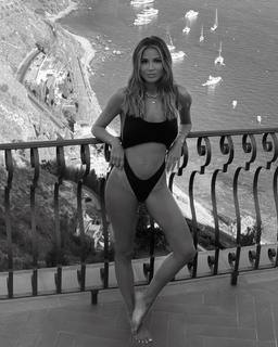 Diletta Leotta feet photo thumbnail