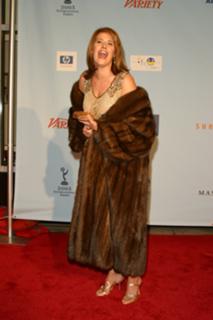 Lorraine Bracco feet photo 1