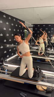 Jamie Chung feet photo thumbnail