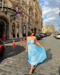 Anushka Sen feet photo thumbnail
