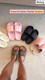 Daniela Katzenberger feet photo thumbnail