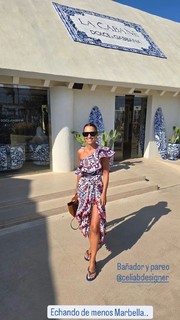 Paula Echevarría feet photo thumbnail