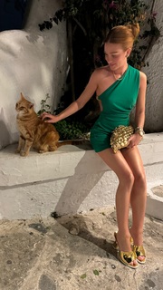 Marina Ruy Barbosa feet photo thumbnail