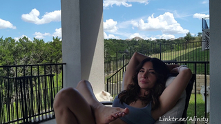 Natalia Mogollon feet photo thumbnail
