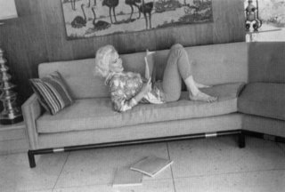 Marilyn Monroe feet photo thumbnail
