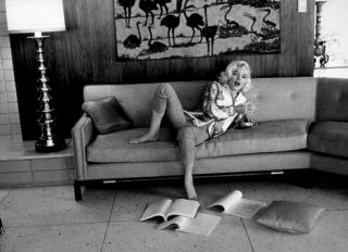 Marilyn Monroe feet photo thumbnail