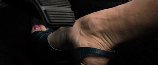 Scarlett Johansson feet photo thumbnail
